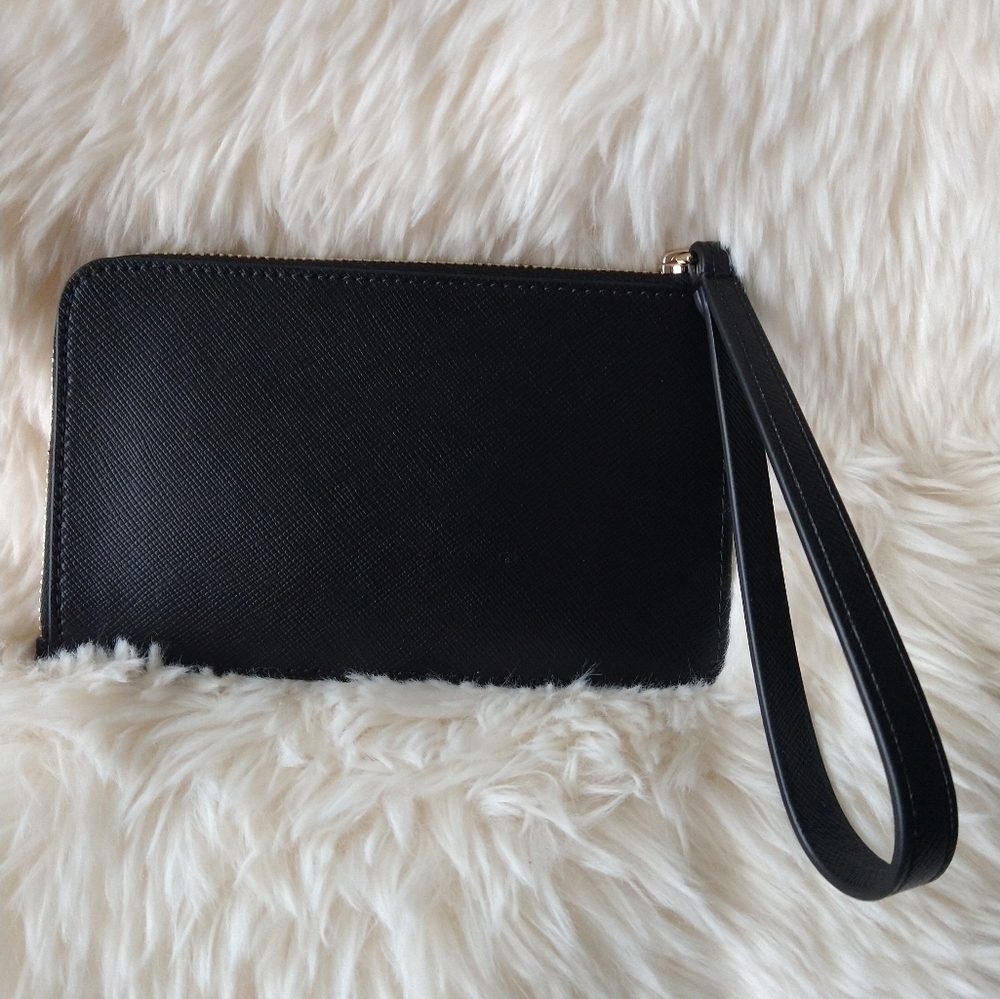 🤩Kate Spade Black Small Wristlet (Lucy)🤩 - Picture 4 of 10